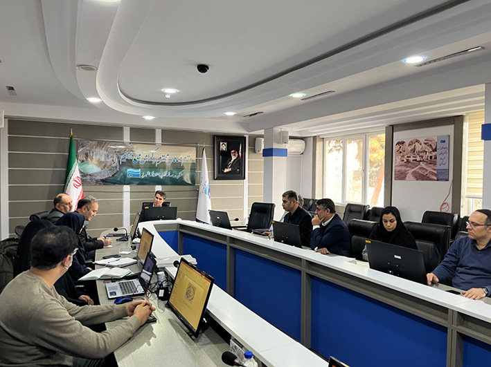 بررسی وضع موجود آبخوان‌های استان البرز در کمیته تخصصی مسائل آب