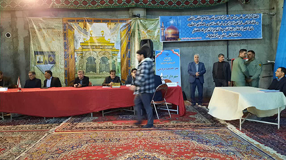 برگزاری میز ارتباطات مردمی در اشتهارد به‌ مناسبت هفته بسیج